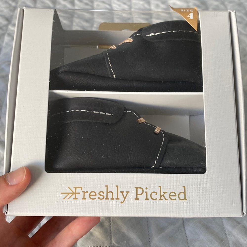Freshly Picked Oxford Onyx Size 4